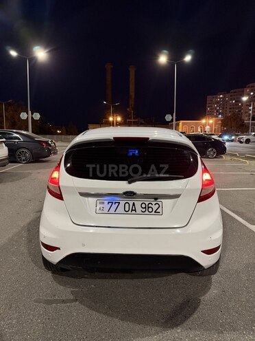 Ford Fiesta-8
