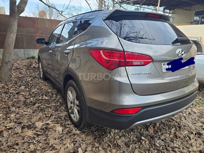 Hyundai Santa Fe-6