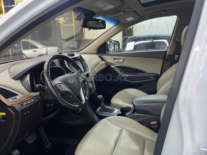 Hyundai Santa Fe-13