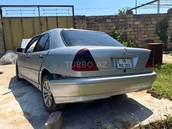 Mercedes C 230-12