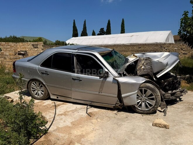 Mercedes C 230-11