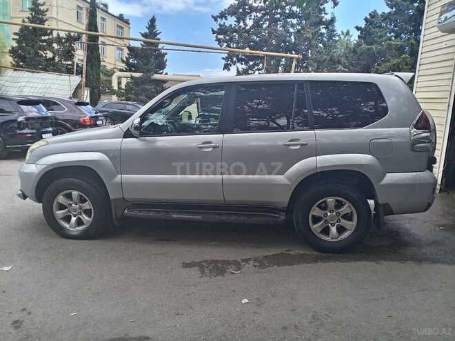 Toyota Land Cruiser Prado-4