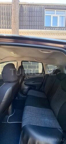 Nissan Note-8