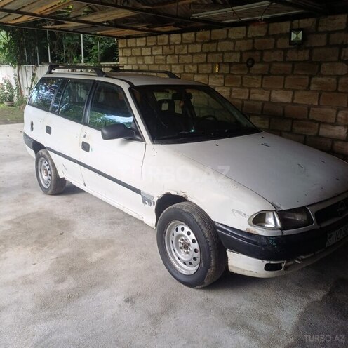 Opel Astra-4