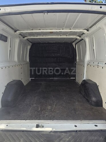 Ford Transit-4