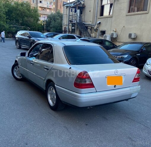 Mercedes C 200-4