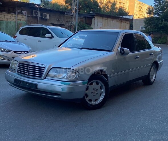 Mercedes C 200-7