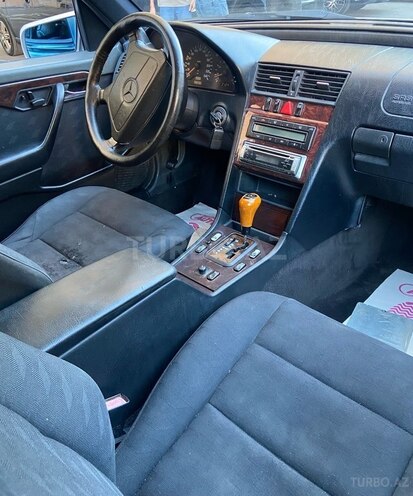 Mercedes C 200-10