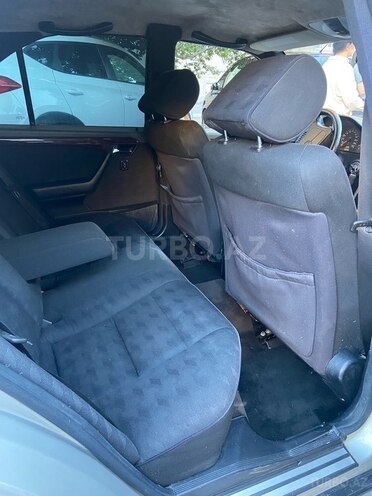 Mercedes C 200-13