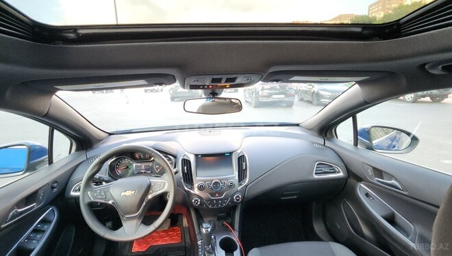 Chevrolet Cruze-10