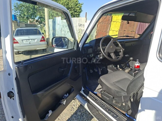 LADA (VAZ) Niva-3