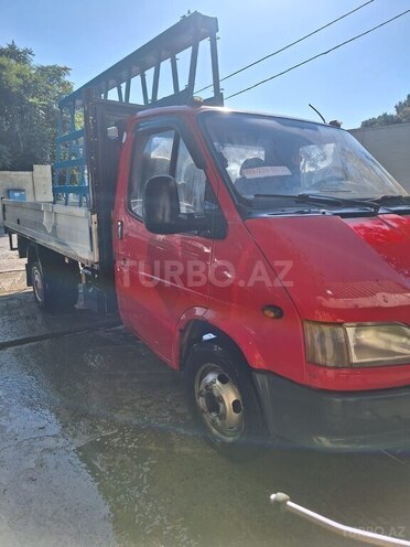 Ford Transit-6