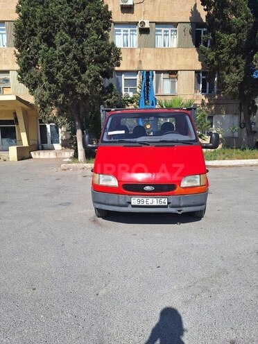 Ford Transit-1