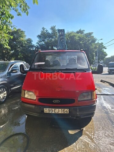 Ford Transit-10