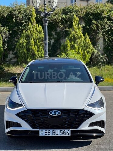Hyundai Sonata-2