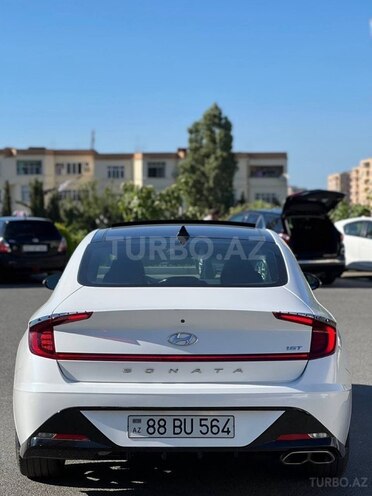 Hyundai Sonata-6