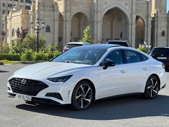 Hyundai Sonata-12