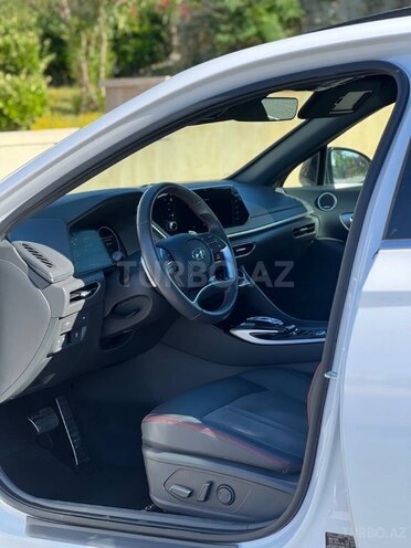 Hyundai Sonata-13