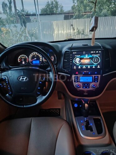 Hyundai Santa Fe-8