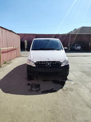 Mercedes Vito-1