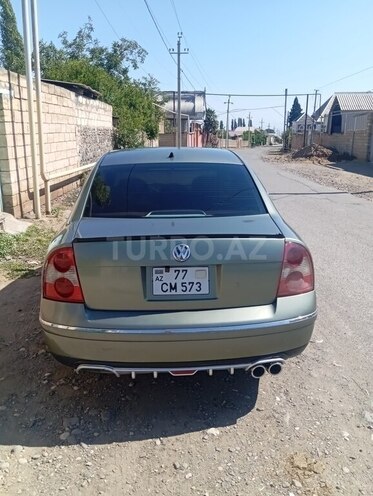 Volkswagen Passat-4