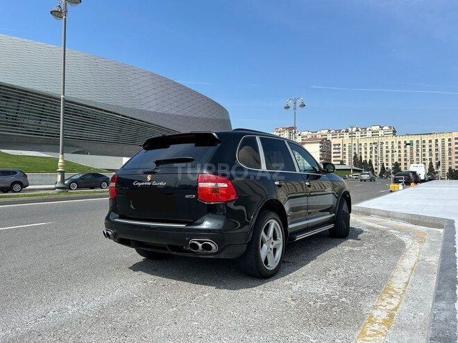 Porsche Cayenne Turbo-3