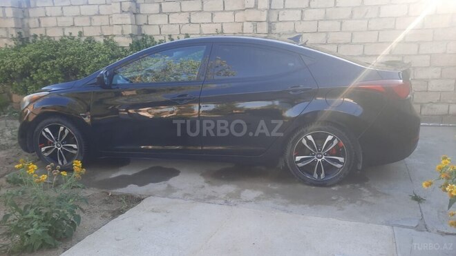 Hyundai Elantra-6