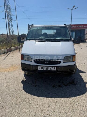 Ford Transit-1