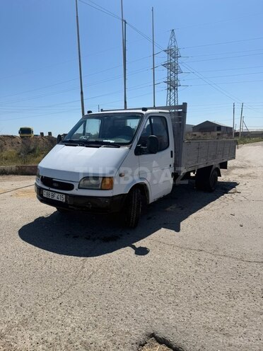 Ford Transit-4