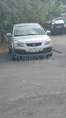 Kia Rio-1