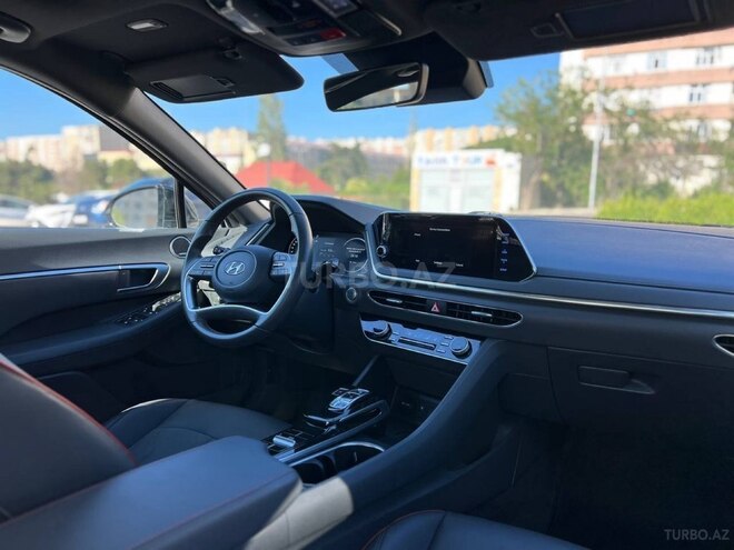Hyundai Sonata-17