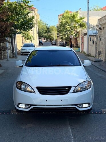 Daewoo Gentra-1
