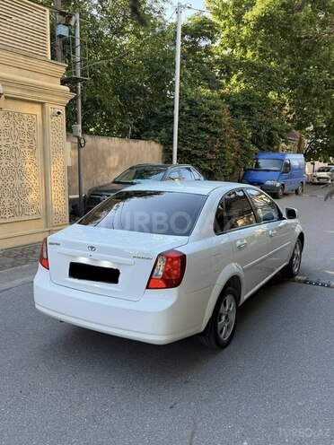 Daewoo Gentra-4