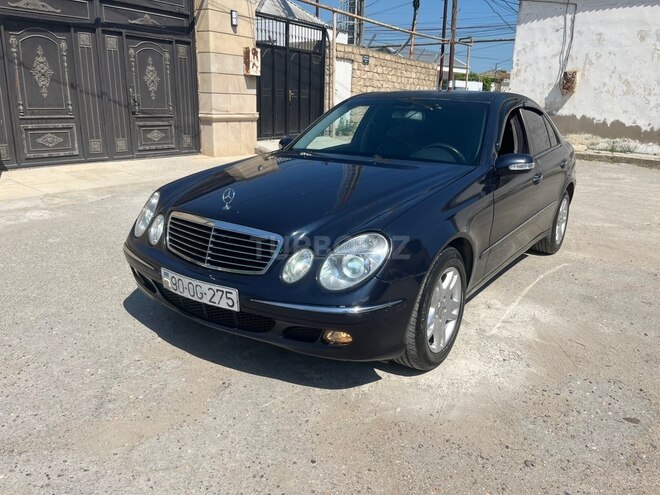 Mercedes E 220-2
