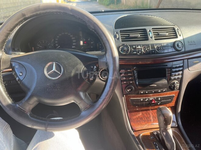 Mercedes E 220-16