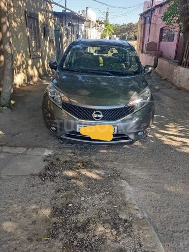 Nissan Note-1