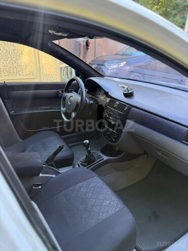 Daewoo Gentra-6
