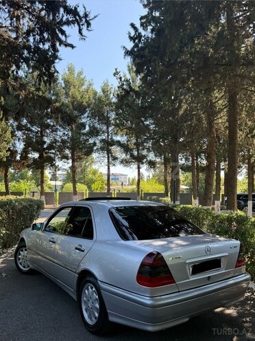Mercedes C 200-12