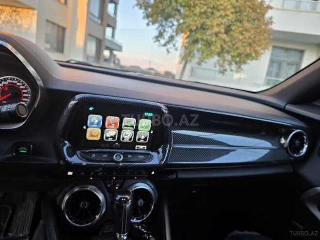 Chevrolet Camaro-8