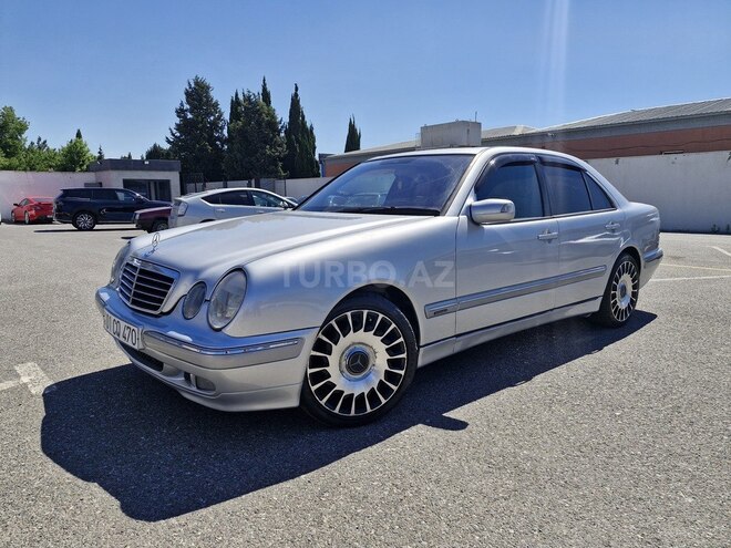 Mercedes E 200-5