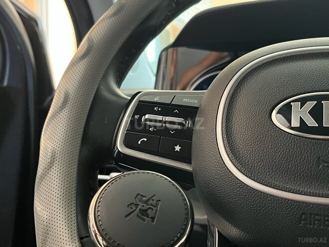 Kia Carnival-6