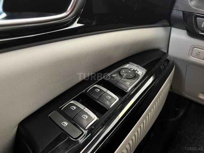 Kia Carnival-9