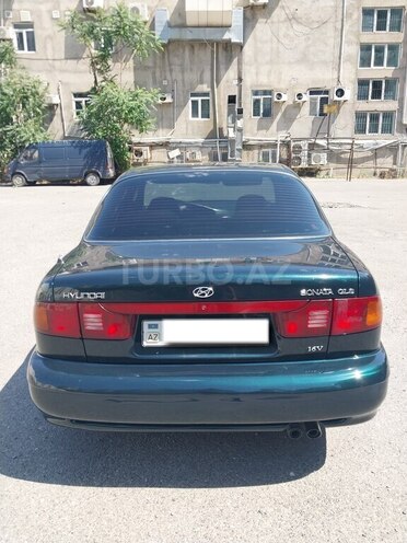 Hyundai Sonata-2