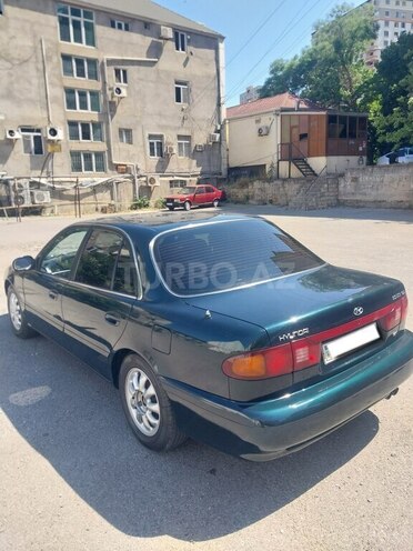 Hyundai Sonata-5