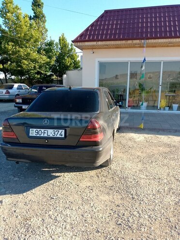 Mercedes C 180-6