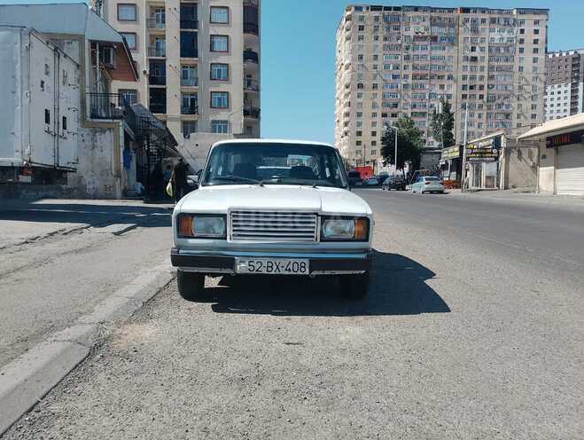 LADA (VAZ) 2107-1