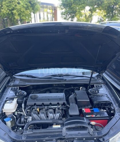 Hyundai Sonata-8