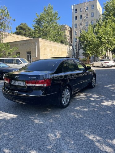Hyundai Sonata-5