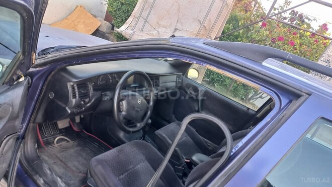Opel Vectra-8