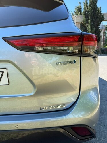 Toyota Highlander-21